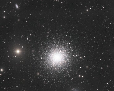 M13-RiFast-LHaRGB_1-crop-lpc-cbg-csc-St-DAI Herkuleshaufen oder Messier 15 Ein Kugelsternhaufen in der Umgebung unserer Milchstrasse zu finden beim Sternbild Herkules Aufgenommen mit dem Rifast Teleskop...