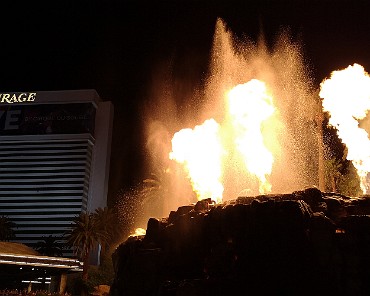 IMG_20190908_200230 Hotel Casino The Mirage, Volcano Show