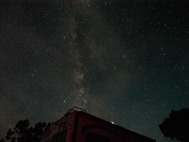 Night Skys Alle Fotos in OneShot[20-60sec, ISO ~1600]aufgenommen, kein Stacking. Nachbearbeitung in Lightroom.