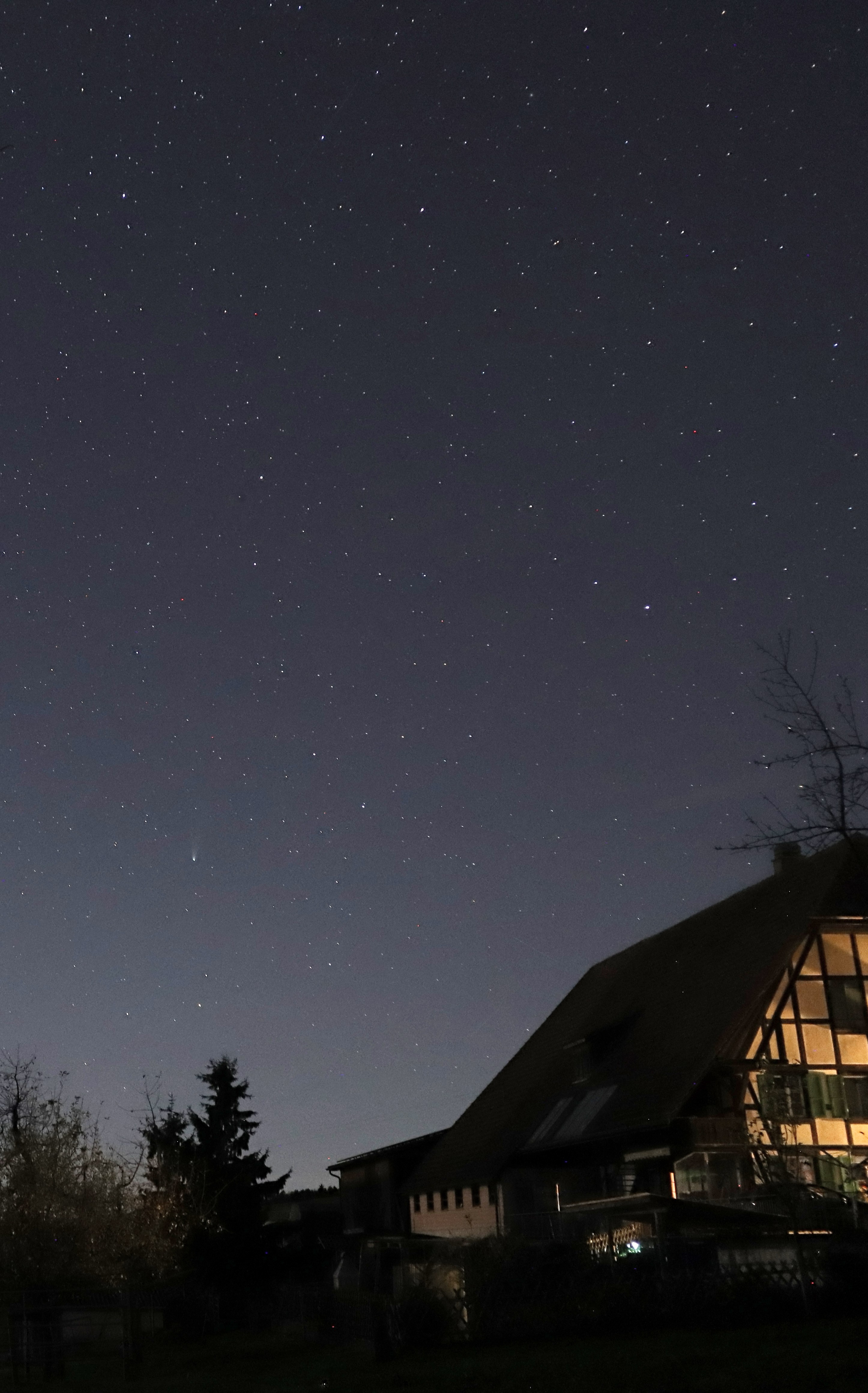 Komet C/2025 A6 (Lemmon)